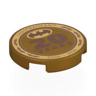 Tile Round 2 × 2 with 'LEGO BATMAN', '20 YEARS', '2006-2026' and Batman Symbol Print Perlgold