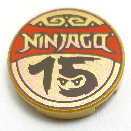 Tile Round 2 × 2 with NINJAGO on Red Banner, Black '15' with Face print in Perlgold