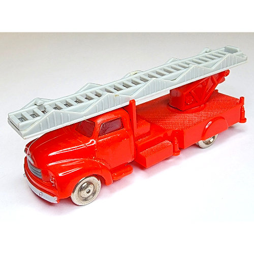 HO Scale Bedford Fire Engine - Front Indicators Red
