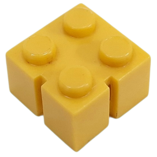 Brick 2 × 2 without Bottom Tubes, Slotted (with 2 slots, right) Gelb