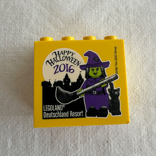 Brick 2 × 4 × 3 with 'LEGOLAND Deutschland Resort Happy Halloween 2016' Print Yellow