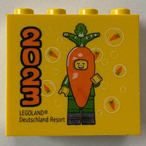 Brick 2 × 4 × 3 with 'LEGOLAND Deutschland Resort 2023', Minifigure in Carrot Costume Print Gelb