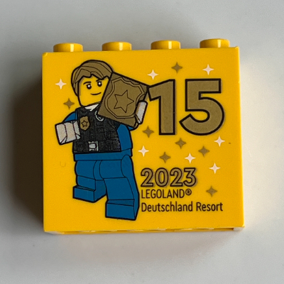 Brick 2 × 4 × 3 with 'LEGOLAND Deutschland Resort 15 2023', Police Officer (Besuchsmeister Gold) Print Yellow