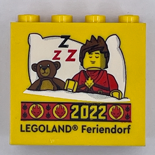 Brick 2 × 4 × 3 with 'LEGOLAND Feriendorf 2022' print Gelb
