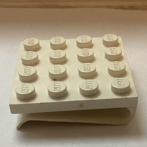 Scala, Plate Special 4 × 4 with Clip White