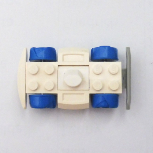 Vehicle Base 4 × 6 Racer Base with Blue Wheels White