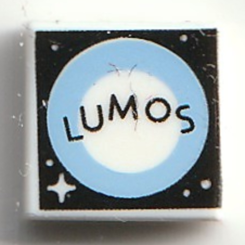Tile 1 × 1 with Black 'LUMOS' print Weiß