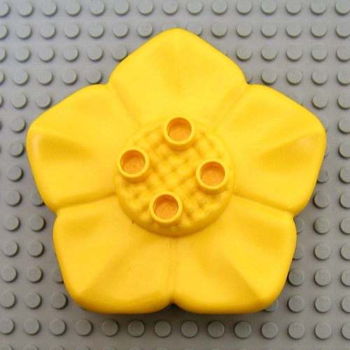 Duplo Plant, Flower 6 × 6 with 4 Top Studs Red