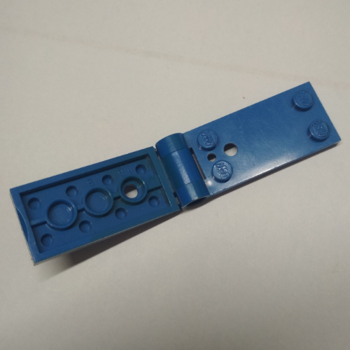Hinge Plate 2 × 5 with Large Hole, and Small Hole on Bottom Plate [Complete Assembly] Blue