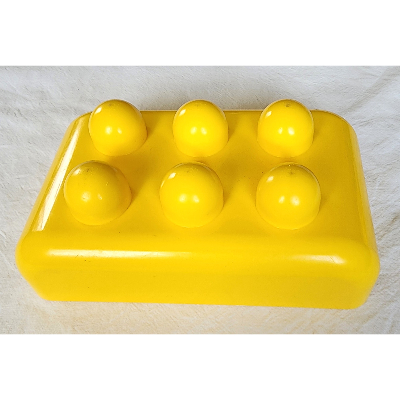 Primo Baseplate / Storage Lid, Rectangular with Six Round Studs Gelb