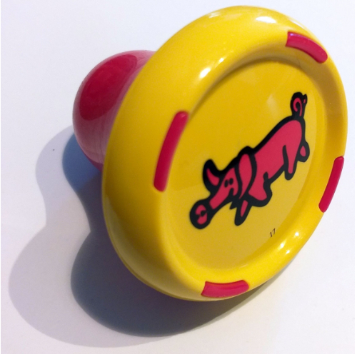 Music Builder Sound Plug with Red Base and Red Pig Print Gelb