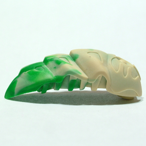 Large Figure Accessory, Rahkshi Kraata Stage 3 with Marbled Green Tail Pattern Tan