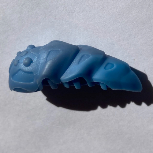 Large Figure Accessory, Rahkshi Kraata Stage 4 with Marbled Medium Blue Tail Pattern Pearl Sand Blue