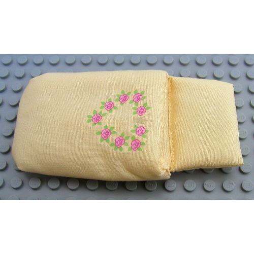 Belville, Sleeping Bag / Baby Pouch with Heart Wreath, Roses and Crown Print Light Yellow