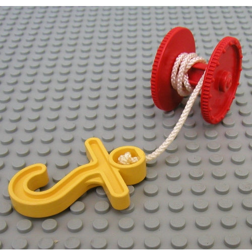 Duplo Winch Drum, Yellow Hook Short with Cross Bar, String Red