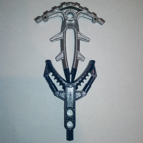 Large Figure Weapon Hordika Fin Barb with Flat Silver Flexible End Dark Blue