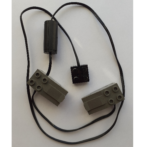 Wire with Brick 2 × 2 × 2/3 and Train Track Contacts Dark Gray