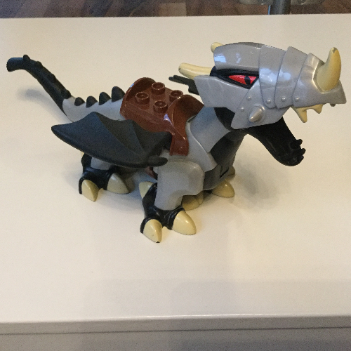 Duplo Dragon Large with Armor, and Black Underside Pearl Light Gray