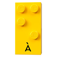 Braille Brick 2 × 4 with 4 Studs ⠫ and 'À' print Yellow