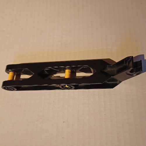 Duplo Toolo Arm 2 × 10 with Angled Arm, with End Clip Black