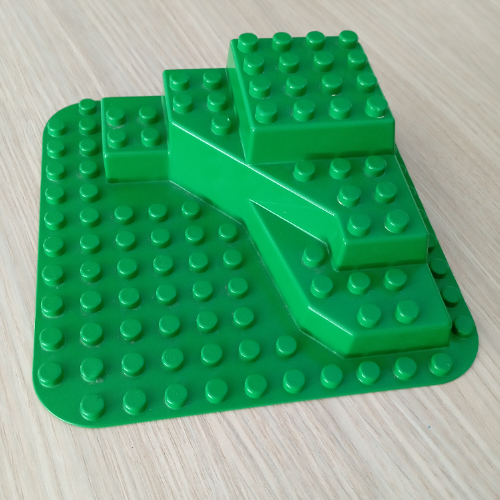 Duplo Baseplate, with Raised Three Tiers 12 × 12 Green