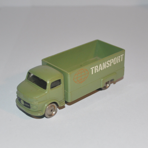 HO Scale Mercedes Box Truck with 'TRANSPORT' Print HO Olive Green