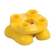 Feet, 2 × 2 × 2/3 with 4 Studs on Top Gelb