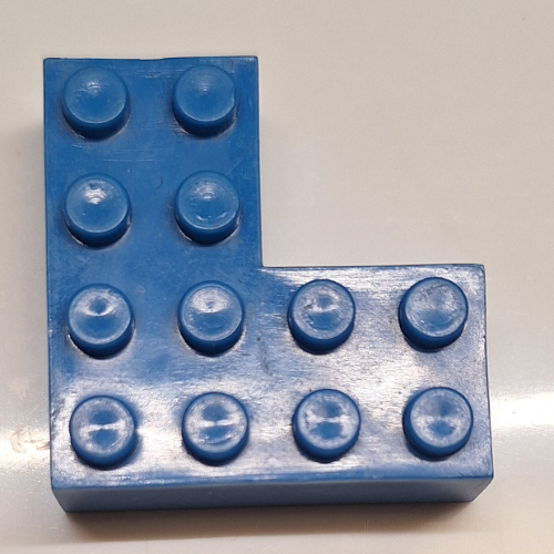 Brick 4 × 4 Corner without Bottom Tubes in Blue