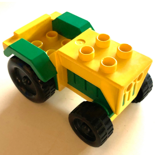 Duplo Tractor with Green Engine and Fenders Yellow