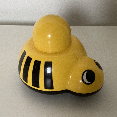 Primo Motor Pullback with Bumblebee print Yellow