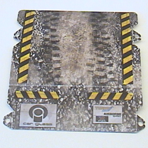 Ramp, Safety Stripes and Tire Tracks Print Weiß