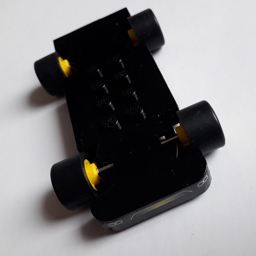 Vehicle Base, Fast Food Racer 4 × 10, Yellow Wheels and Black Tires Schwarz