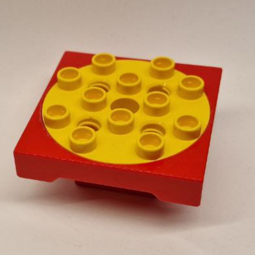 Duplo Toolo Turntable 4 × 4 Base with Yellow Top Plate Red
