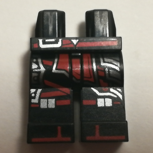 Hips and Black Legs with Dark Red and Silver Armor Print Schwarz