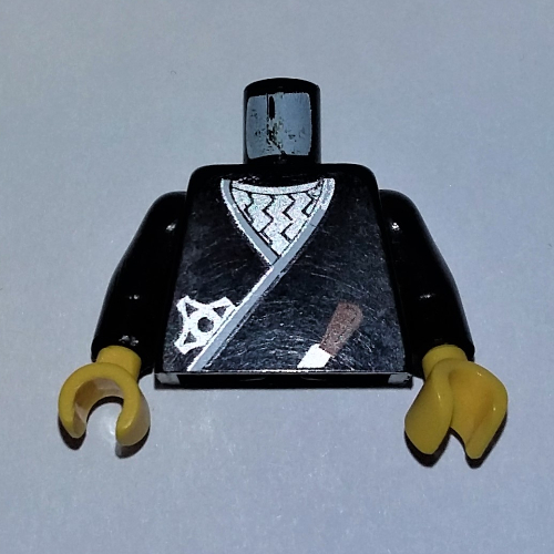 Torso Robe, Brown Dagger, Silver Star, Silver Zigzags Print, Black Arms, Yellow Hands Schwarz