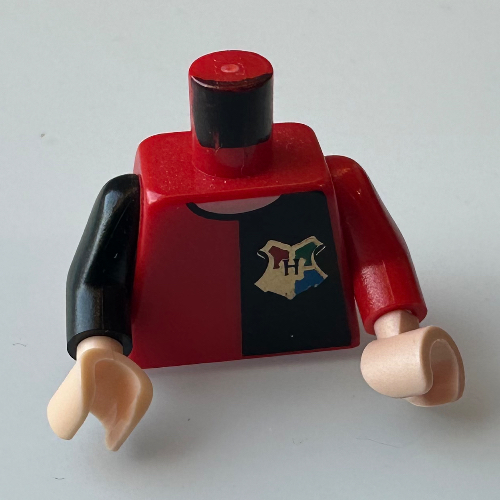 Torso, Odd Arms, Tunic with Black Half, Hogwarts Crest / Gold 'Potter' and Star on Back Print, Left Red Arm, Right Black Arm, Light Nougat Hands Rot