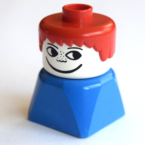 Duplo 2 × 2 × 2 Figure Brick Early, Short Spiky Hair Red, Nose Freckles Print Blau