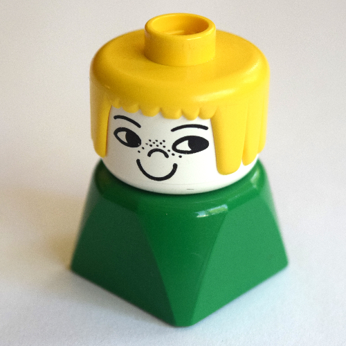 Duplo 2 × 2 × 2 Figure Brick Early, Straight Hair Yellow, Nose Freckles Print Grün