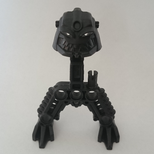 Large Figure Skeletal, Torso with Feet and Head (Piraka Reidak) Black