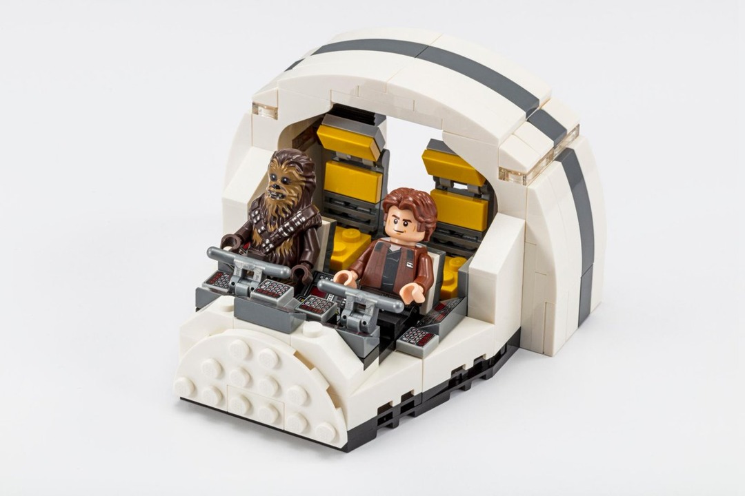 Set 75512 Millennium Falcon Cockpit