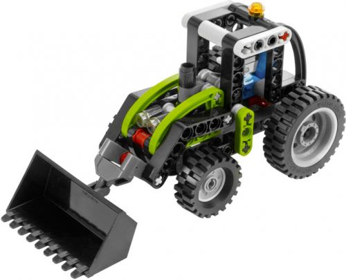 Set 8260 Tractor